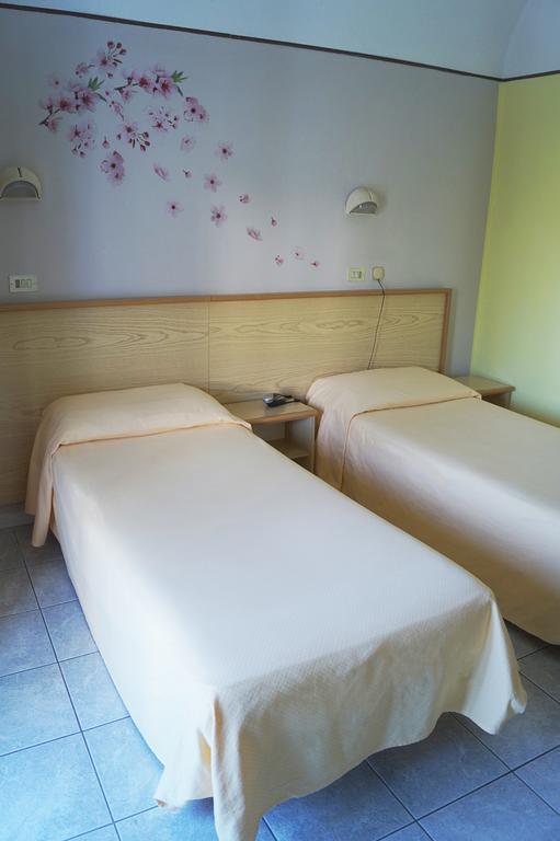 Hotel Stazione Novara Eksteriør bilde
